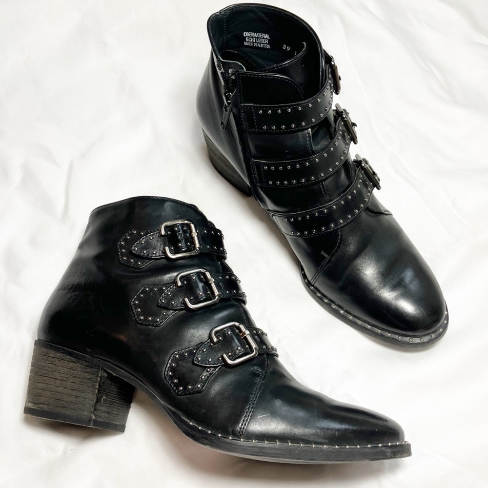 🔥Paul Green black leather studded ankle booties Sz 39.